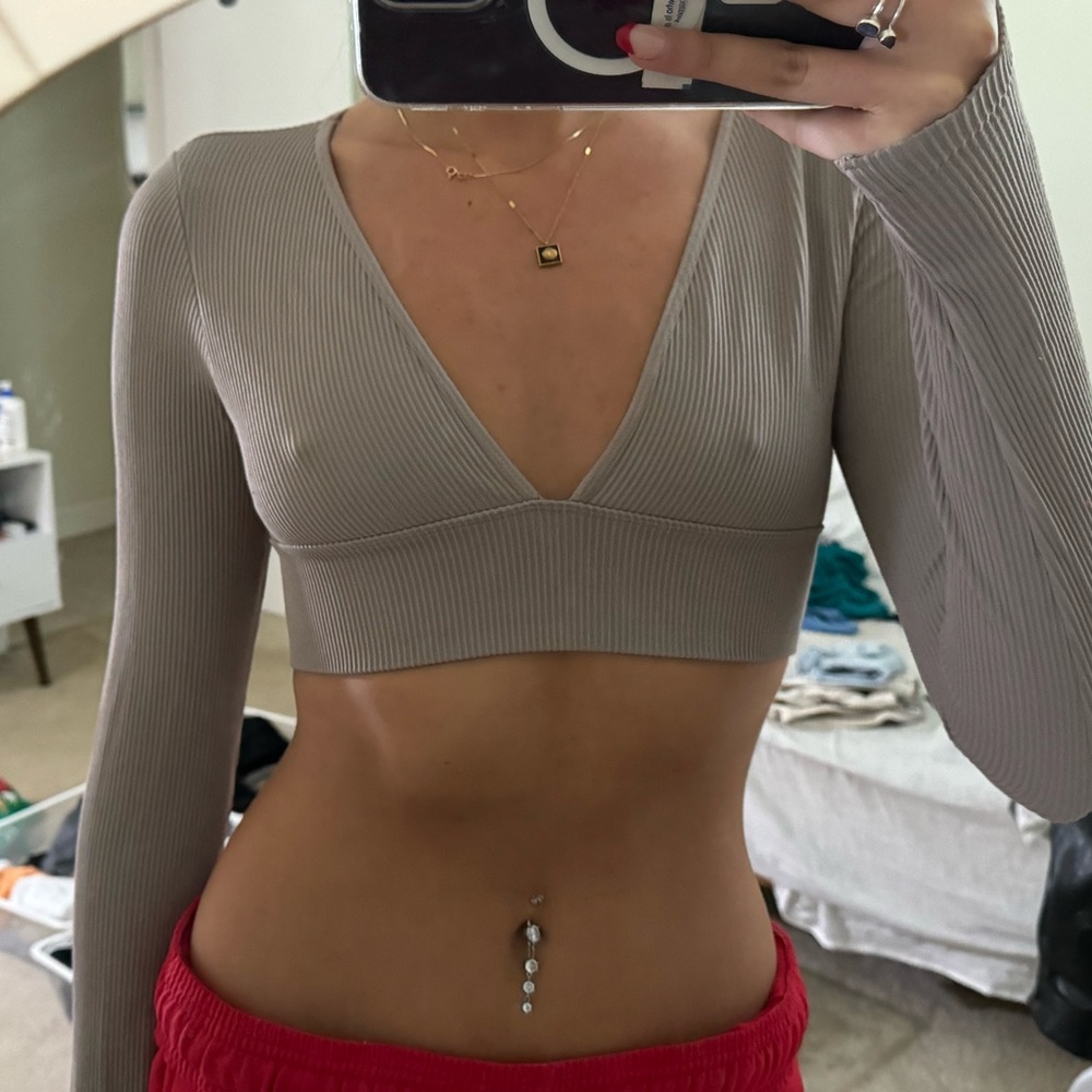 GARAGE CROP TOP